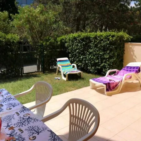 Family With Fenced Garden In Lido Dei Pini